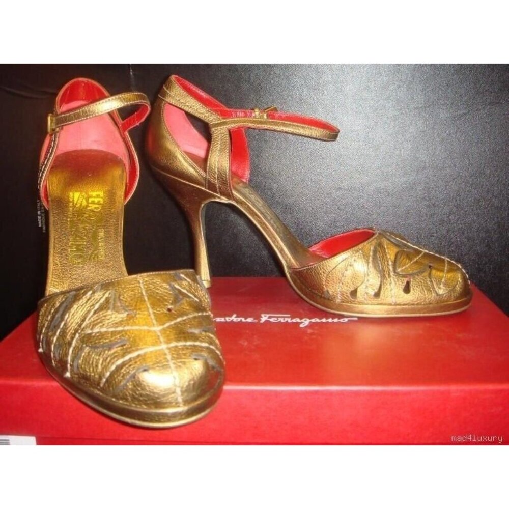 Salvatore Ferragamo Gold Sandals Heels Size 8.5 - Authentic New In Box